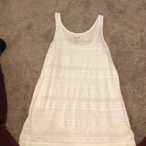 White mossimo detailed tank